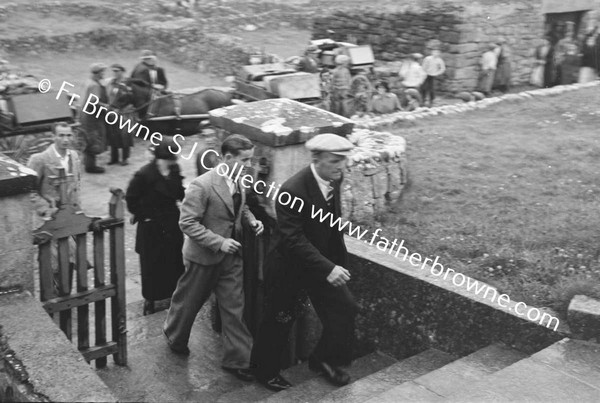 WEDDING AT OGHIL CHURCH MONDAY  BRIDE MARY POWELL OF OGHIL  GROOM  PAT HERNON  KILMURVEY